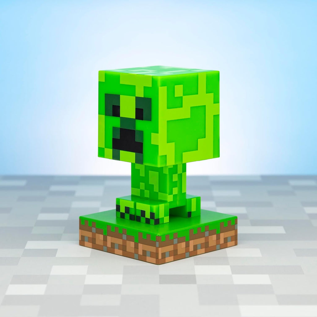 Paladone Minecraft Creeper Light, 3D Lamp - Officially Licensed Night Light - 12 cm Tall, Battery Powered, Gaming Room & Bedroom Decor for Minecraft Gamers